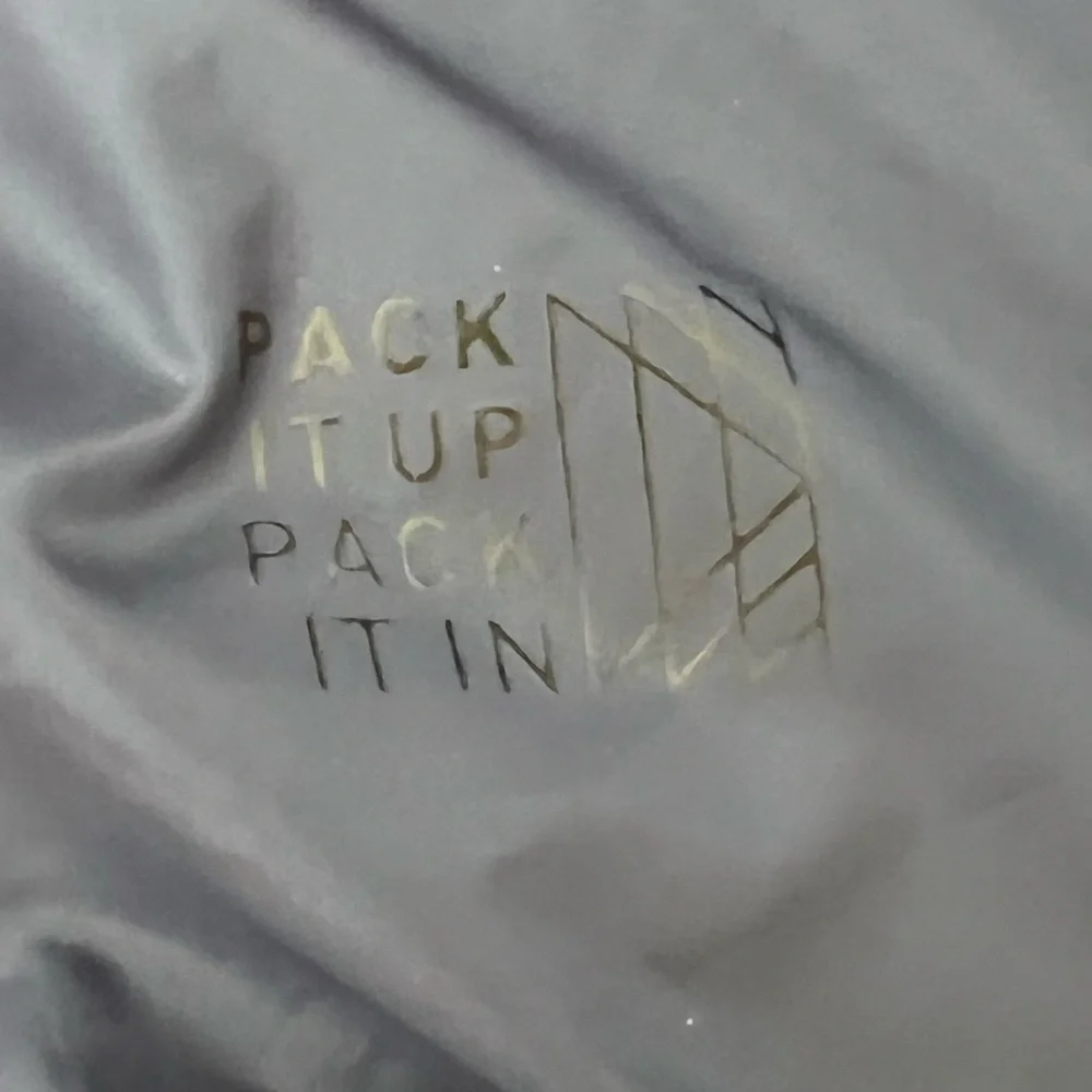 Lululemon Snap Down Vest - Picture 8 of 8